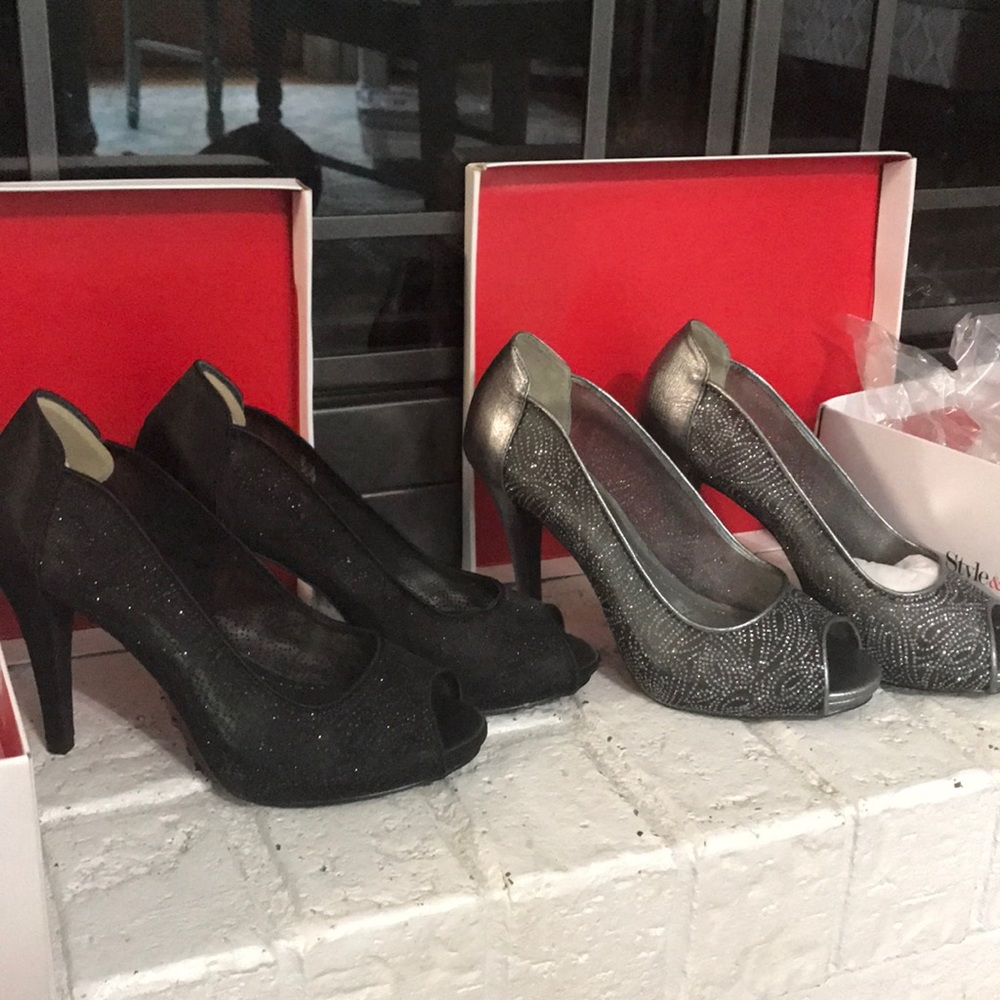 Peep toe shoes! NWT